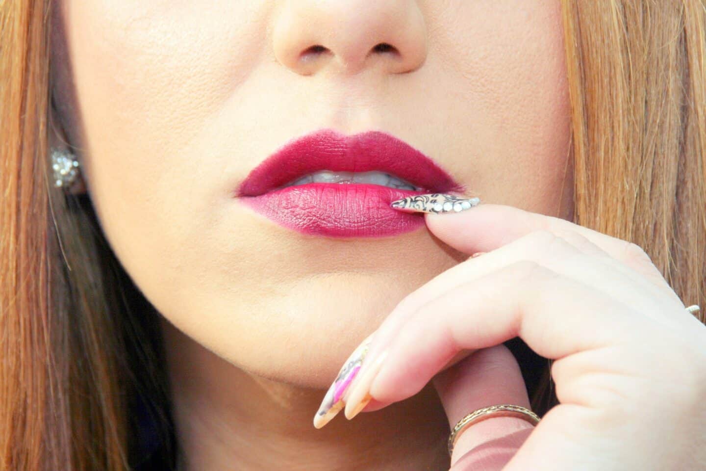 new cid i-pout lipstick