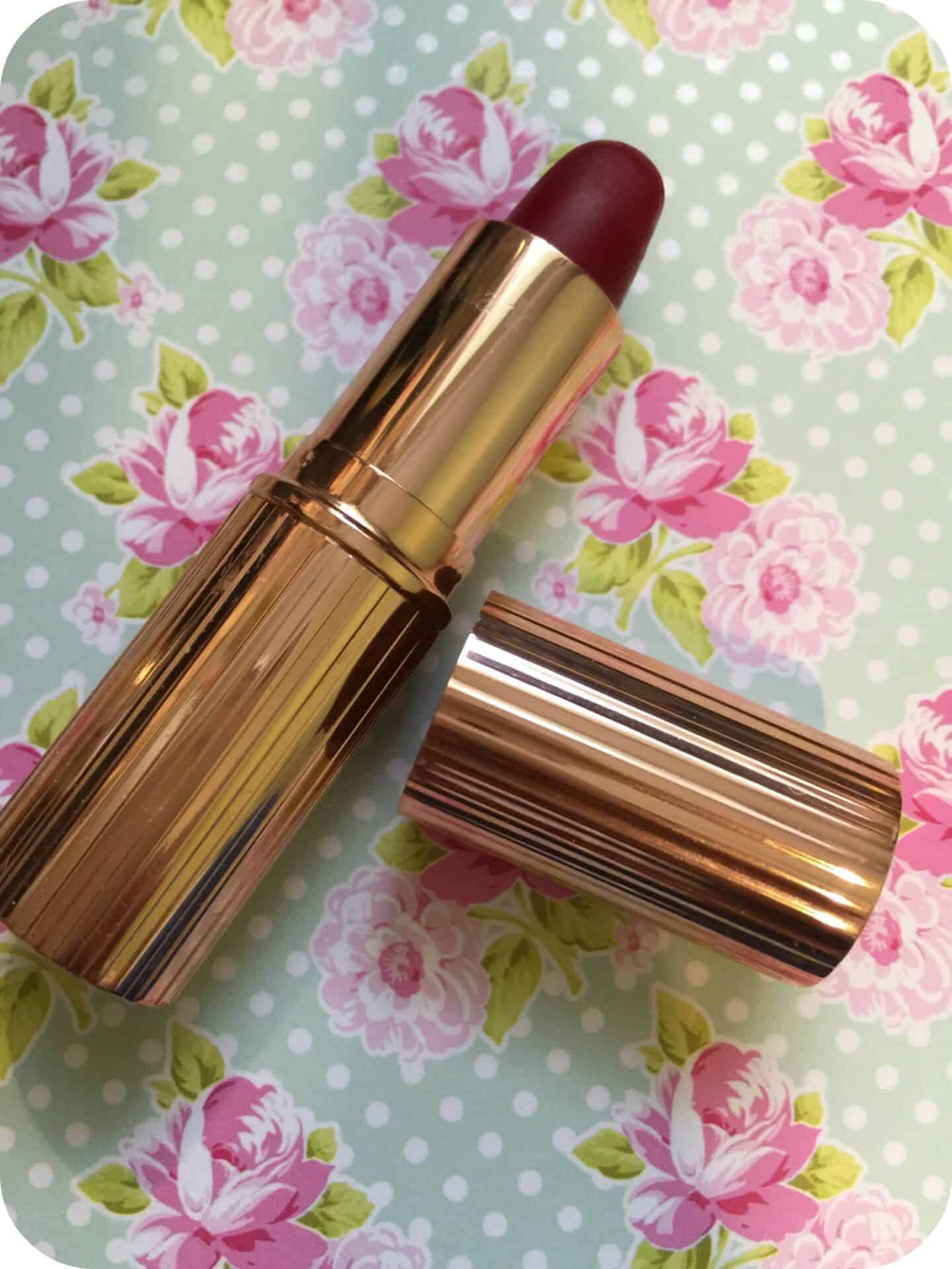 my top five lipsticks charlotte tilbury red carpet red