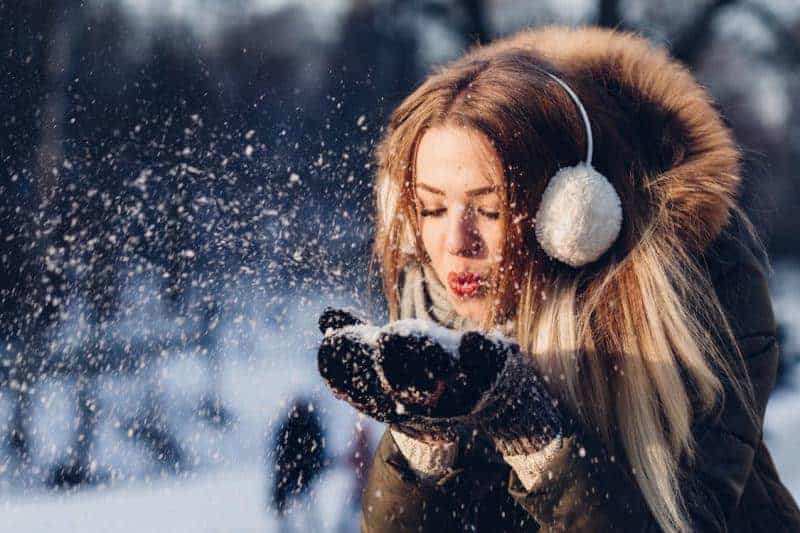 8 essential tips for surviving winter