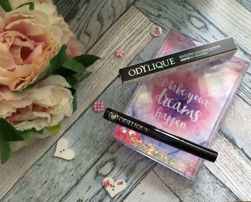 Give your lashes the organic treatment with Odylique Mineral mascara