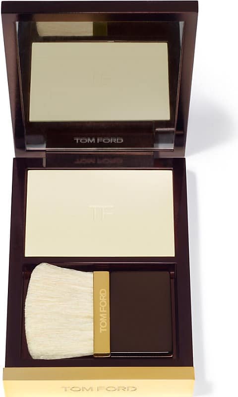 how to get a lit within glow on winter skin tom ford illuminating powder