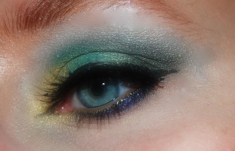 3 festive party makeup ideas you can try to unleash your inner glamour goddess