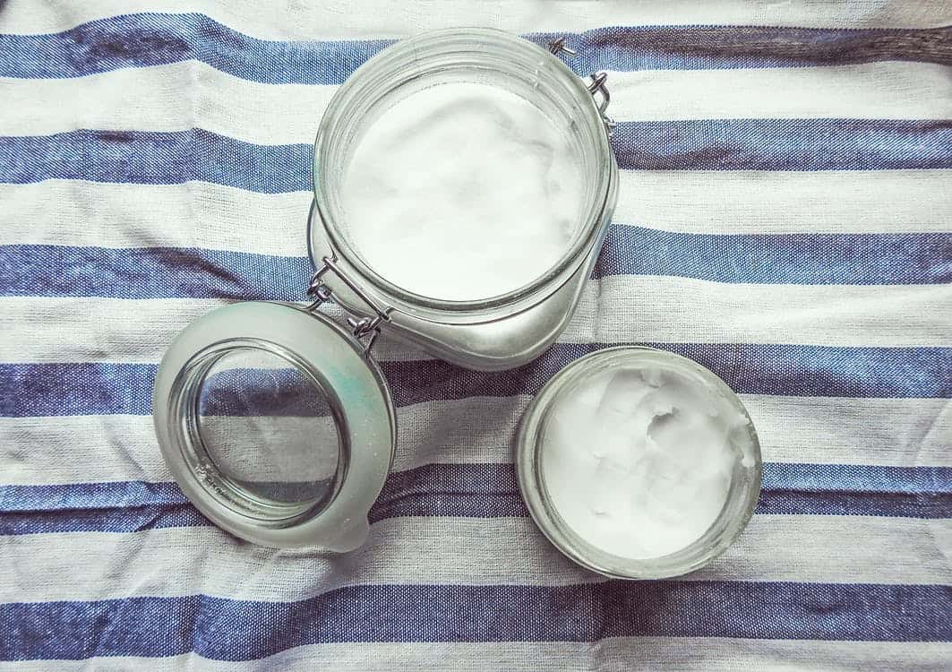 9 haircare saviours for Winter you don't want to miss coconut oil