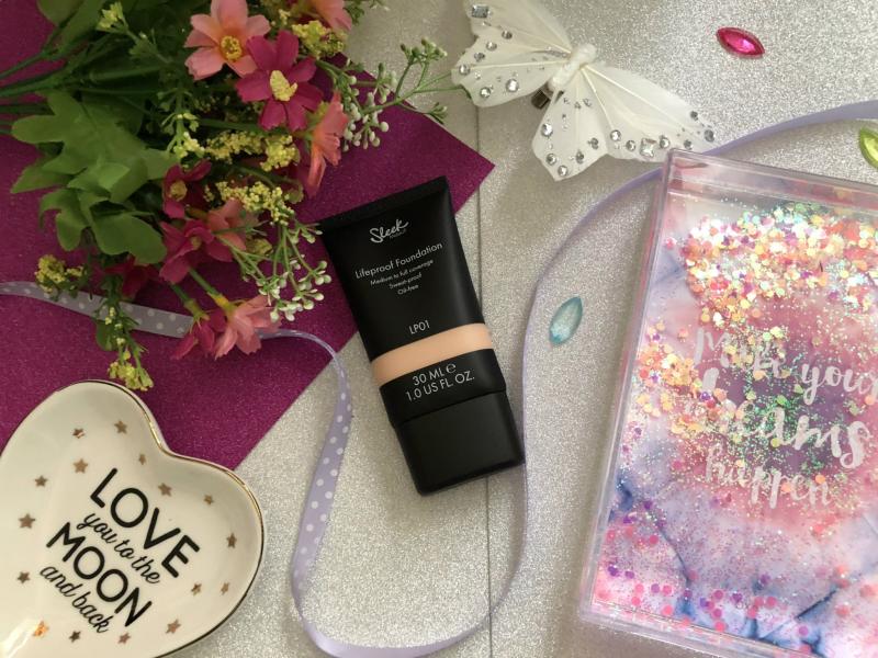 Find out if Sleek Lifeproof foundation can keep you oil and sweat free all day