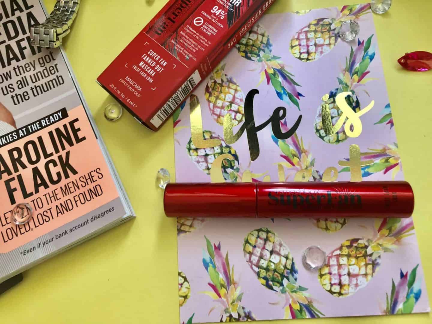 Get the ultimate false lash look with Smashbox Super Fan Fanned out mascara 1