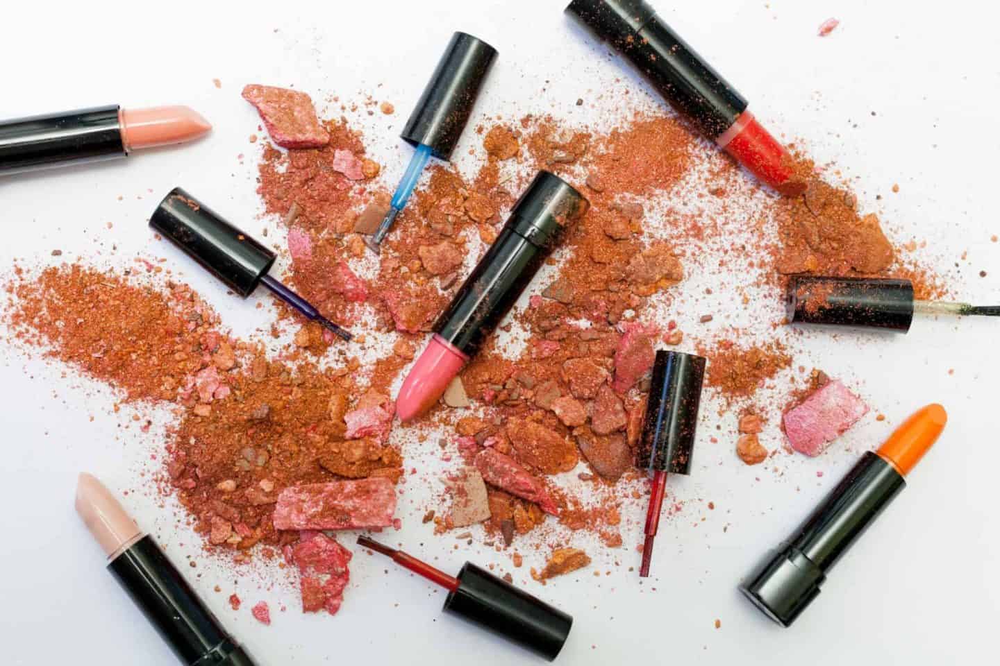 February's best free makeup samples and beauty goodies