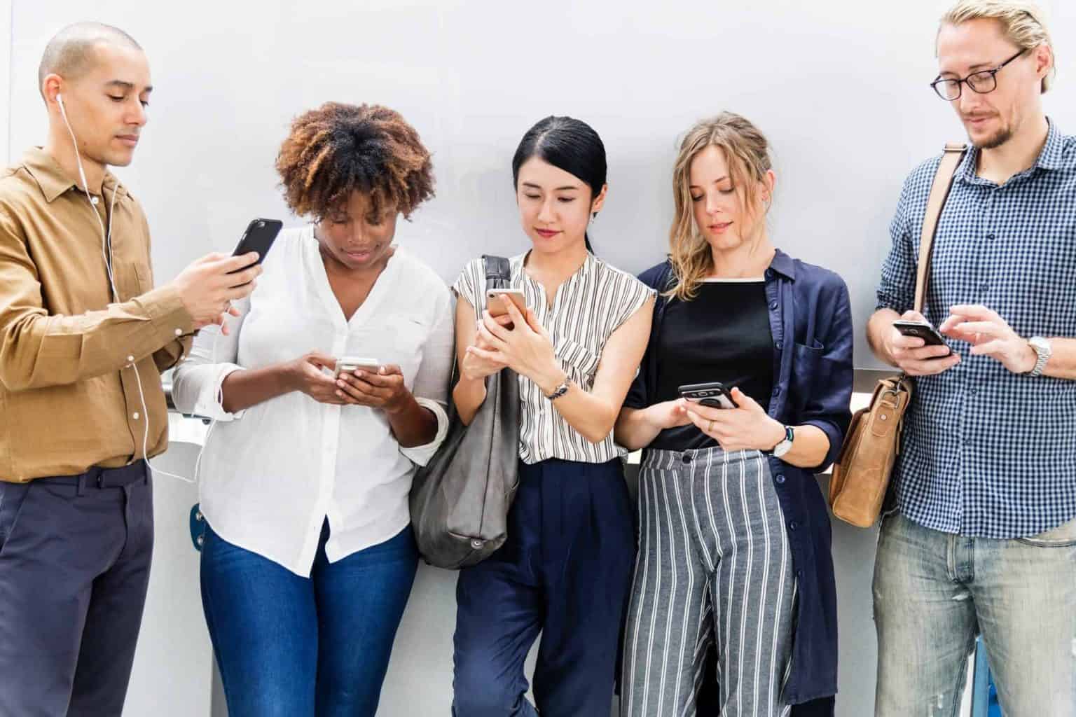 Discover how a digital detox can help you reconnect with friends and family