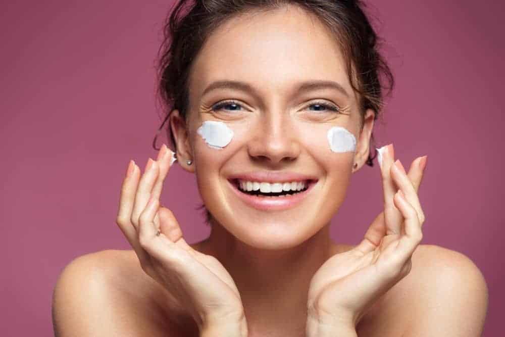 How to treat under eye bags and dark circles effectively