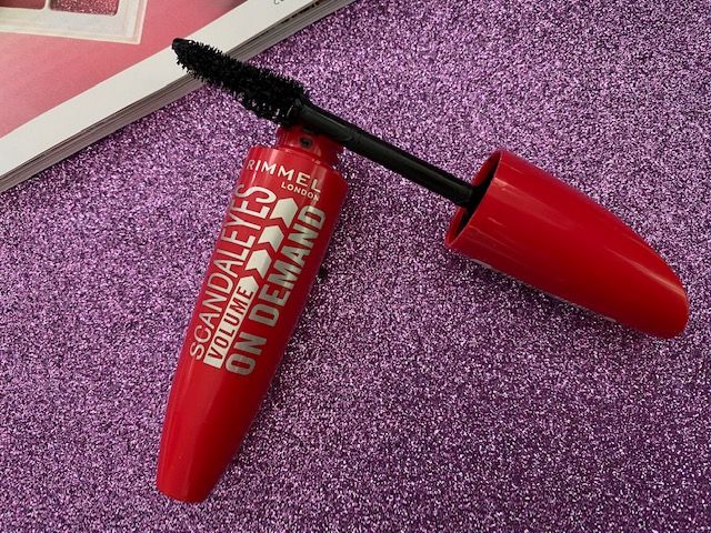 Rimmel Scandaleyes up close