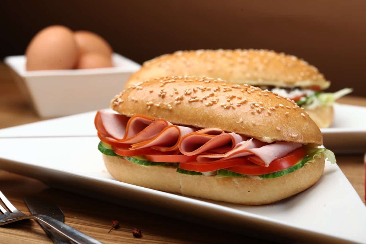 make your own lunches and save £100 per month
