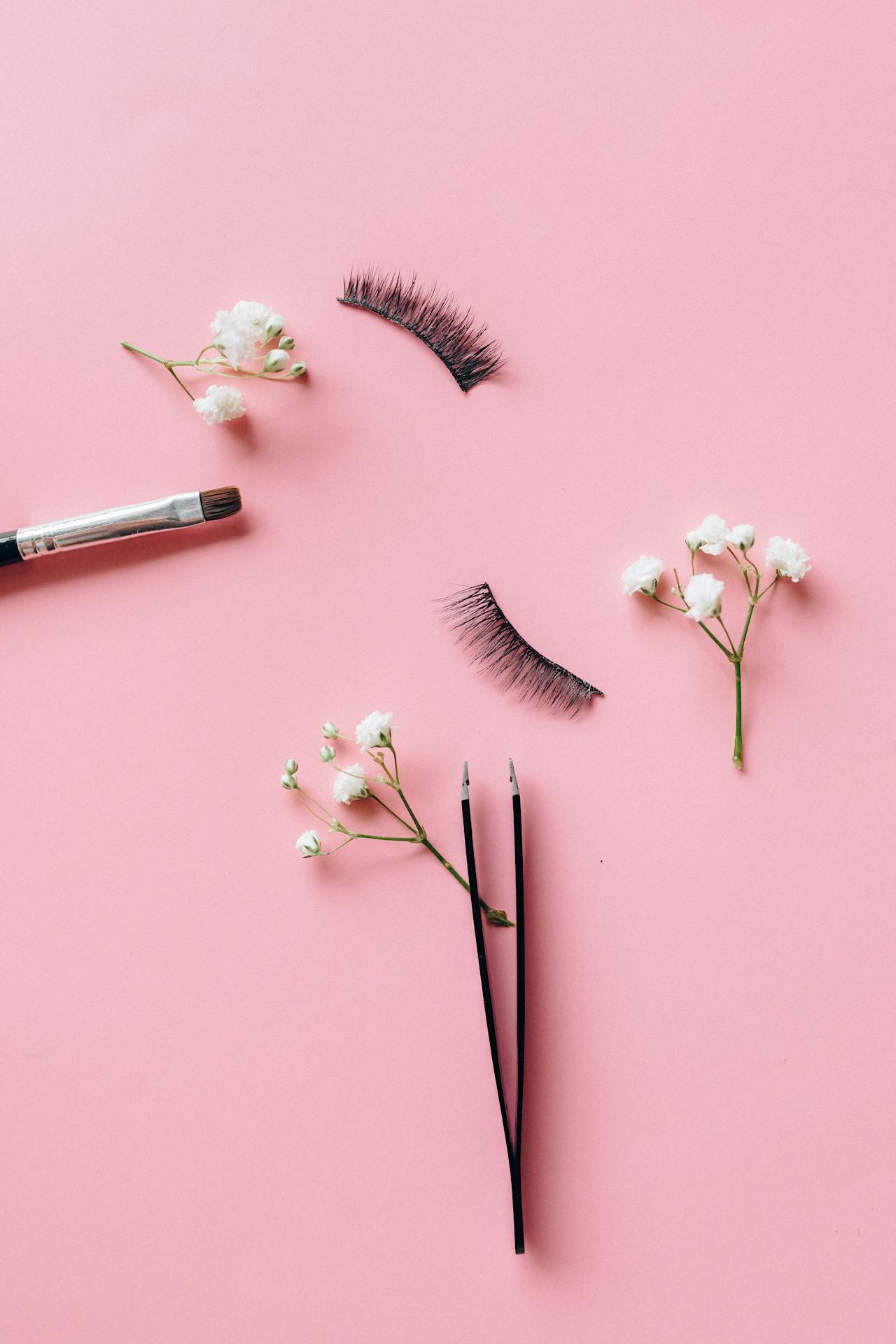 using false eyelashes