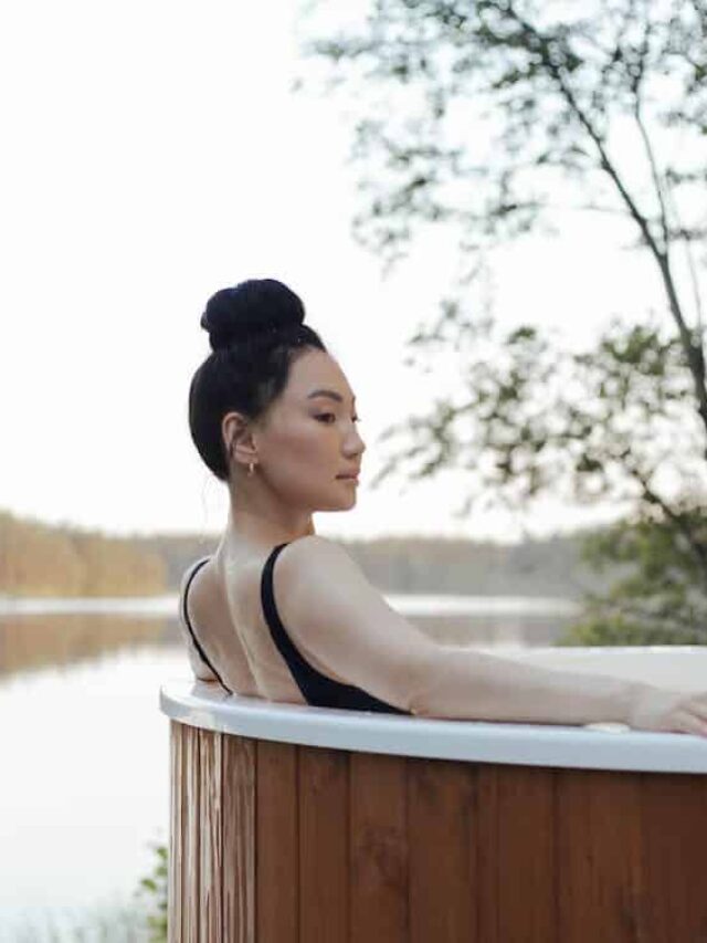 Hot tubs: Five health benefits you need to know now!
